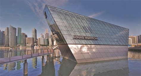 bidon lv|LOUIS VUITTON Singapore Official Site .